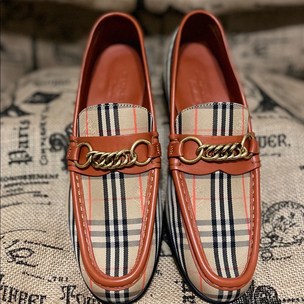 BURBERRY “Signature Plaid” Loafers